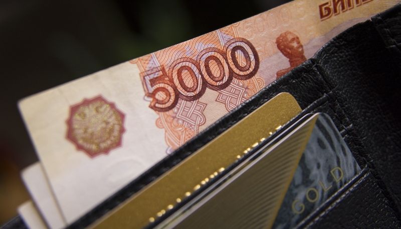 The battle over Russia's billions: Moscow threatens, Brussels pushes