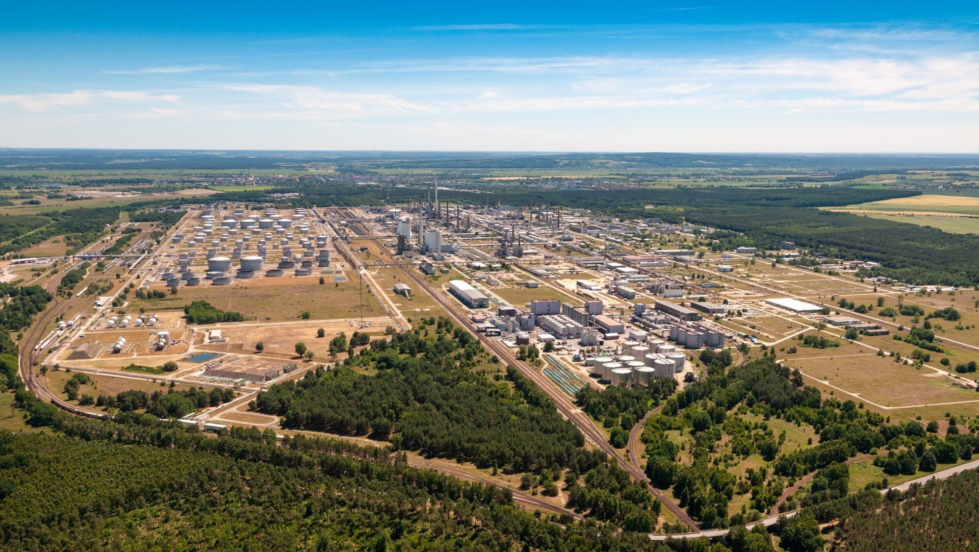 Germany wants Russian oil via Poland. “It's a political scam”