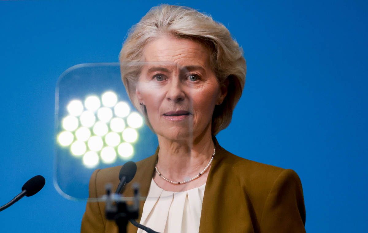 EU Steps Up Pressure to Control Social Media